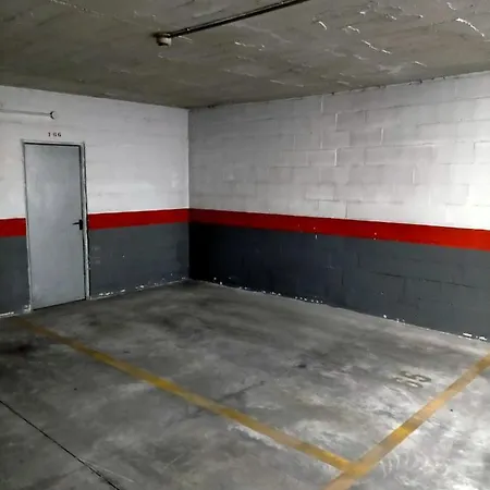 Soho Views & Parking Lejlighed